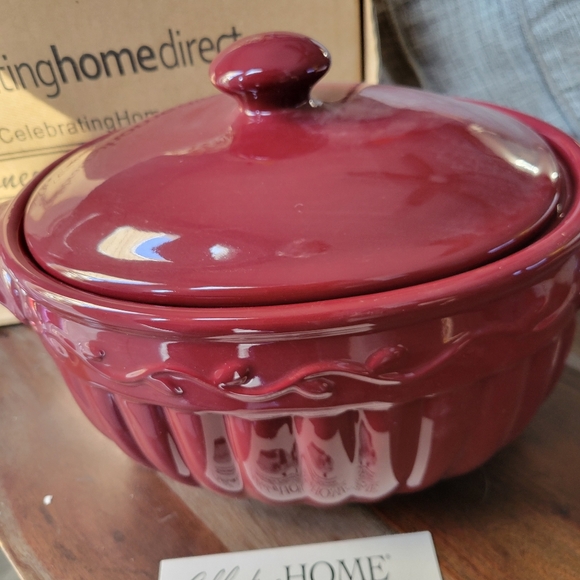 Celebrating Home Kitchen Celebrating Home Berry Bean Pot 4 Quart
